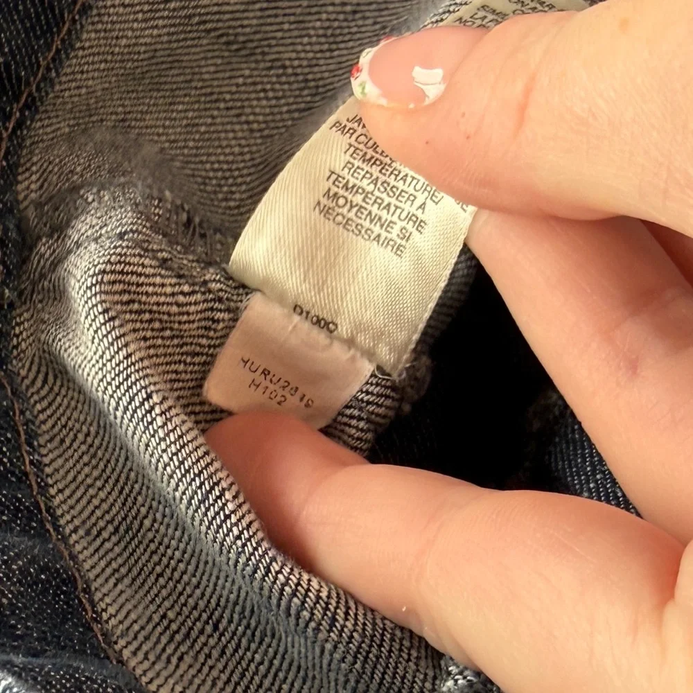 DKNY Vintage Cropped Denim Jacket Embroidered Y2K Grunge Emo Women’s Size XS - Picture 12 of 12